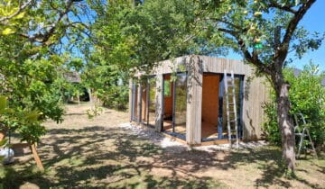 Un studio contemporain en harmonie avec son environnement