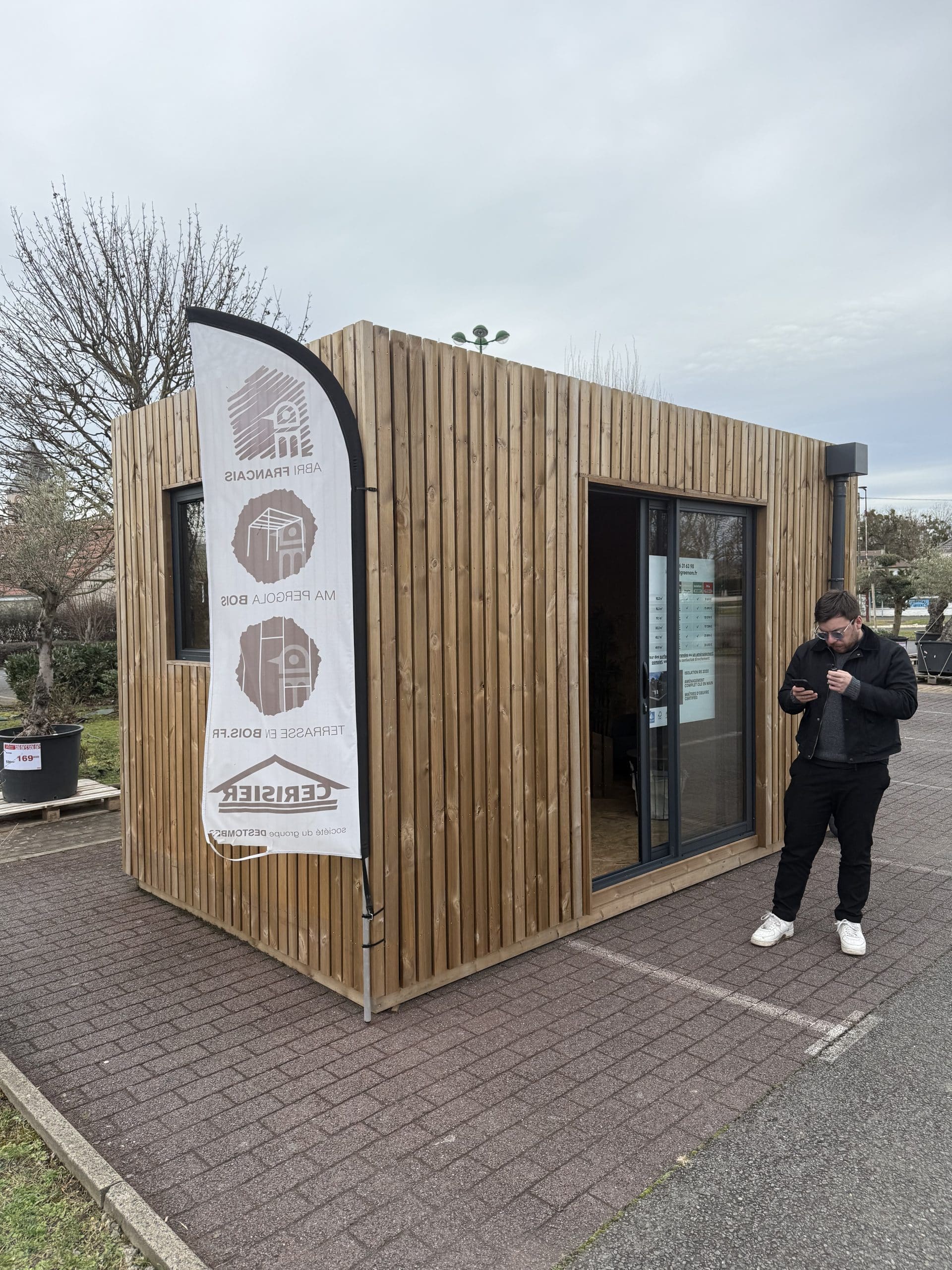 Studio jardin bois livré — paiement Studio Français via PayPal avec Protection Acheteur